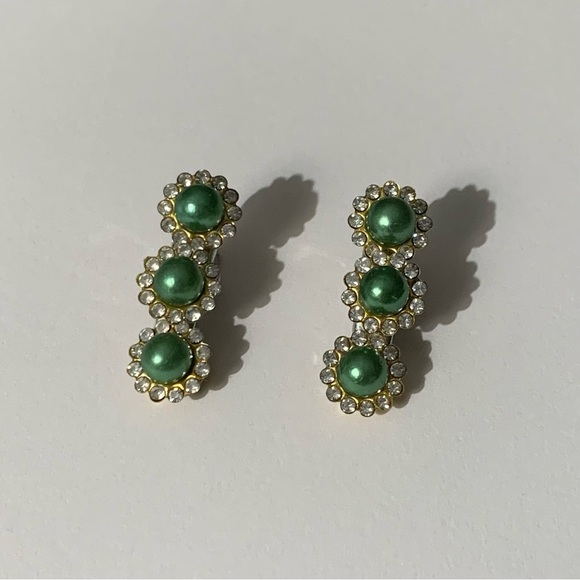 Handmade Green Pearl Hair Clips - Picture 6 of 6